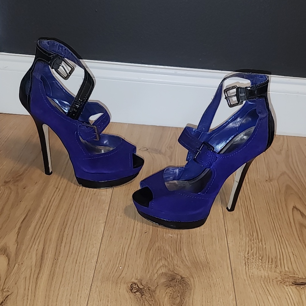 Peep toe heels